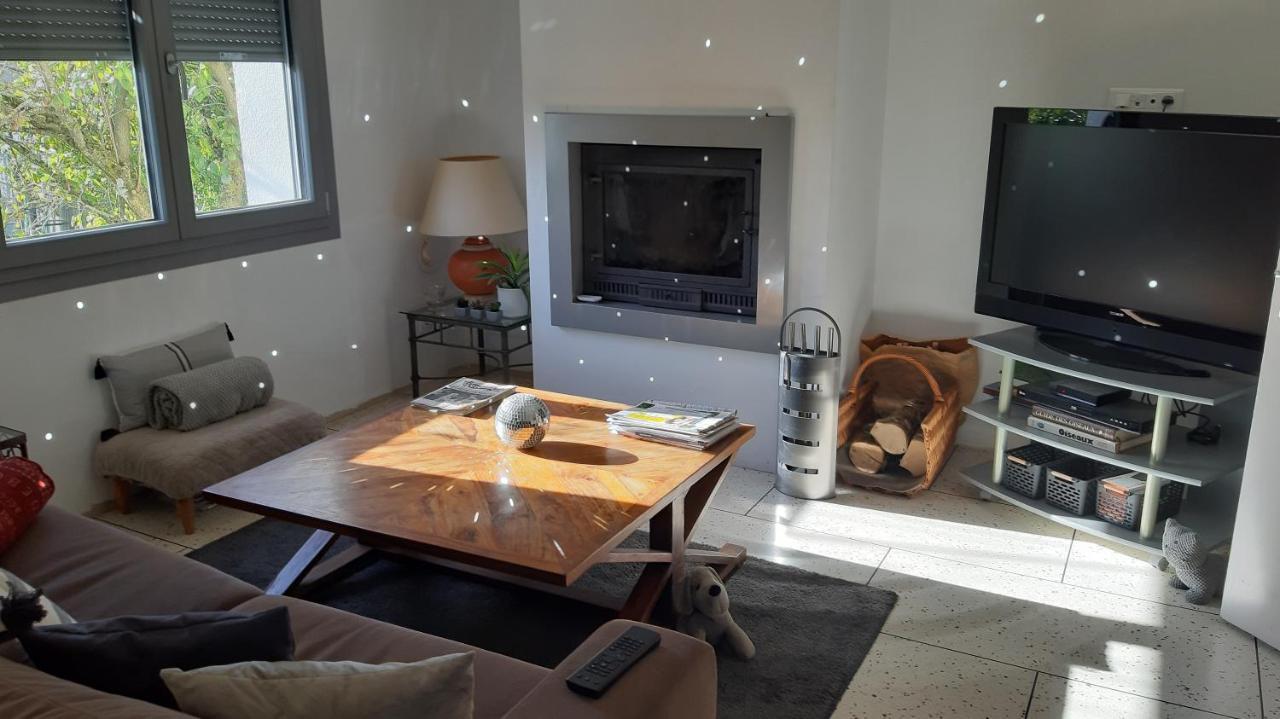 1 Chambre Double "Le Devenir" Saint-Julien-les-Villas ภายนอก รูปภาพ